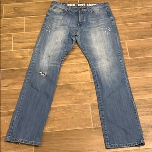 GongShow light denim jeans size 34